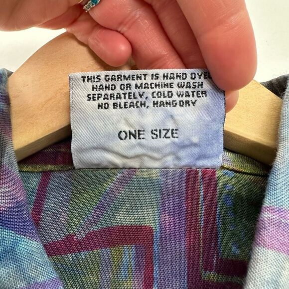 URU Women’s Dark Multi Watercolor Abstract Sleeveless Button Front Tank Blouse - Picture 4 of 8